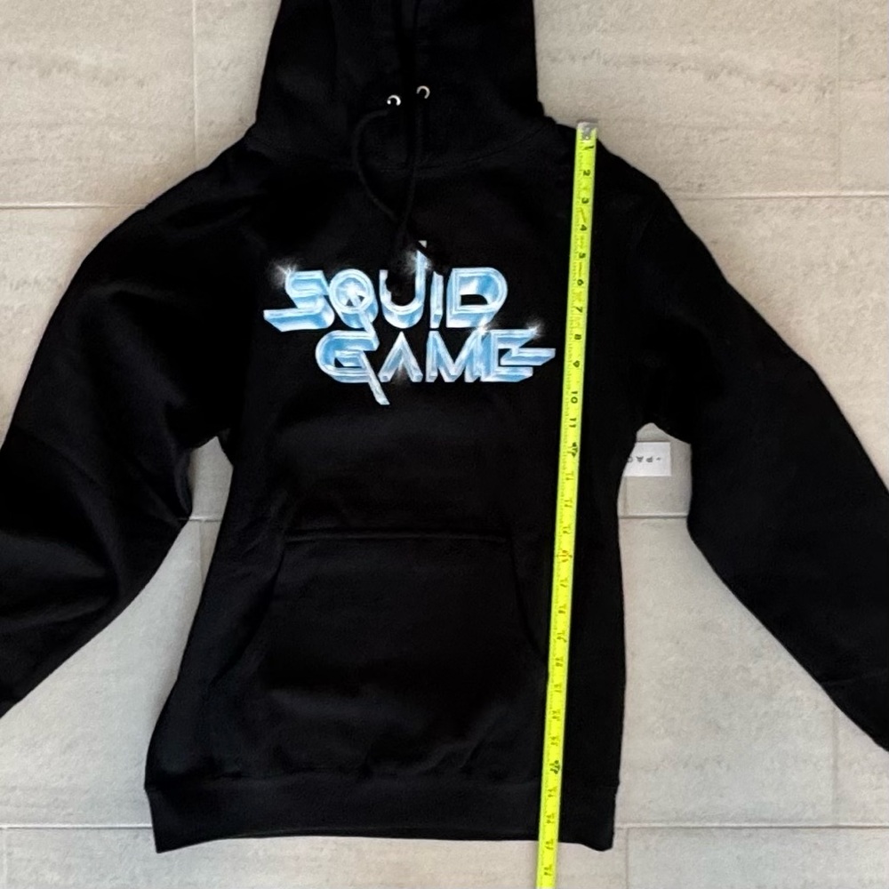 NWT - SQUID GAME - Black Squid Game Hoodie, men’s, size small - Picture 12 of 13